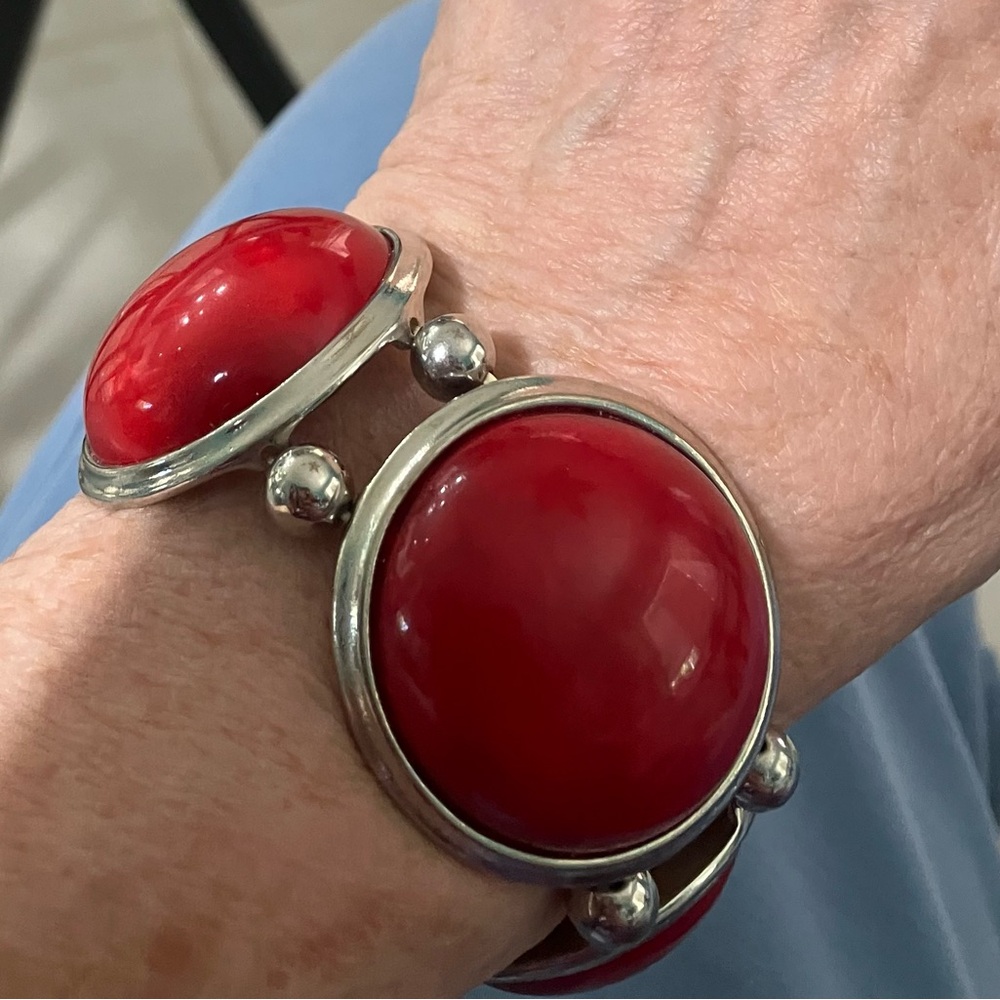 Vintage red resin Silvertone stretch, bangle bracelet, deco design